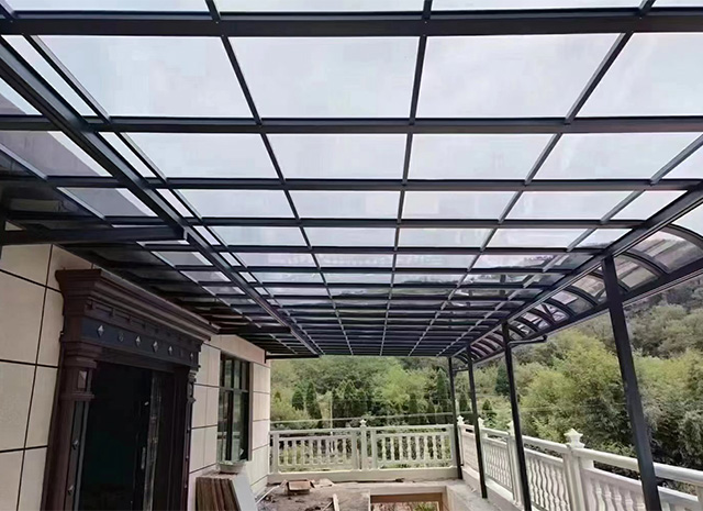 雨棚